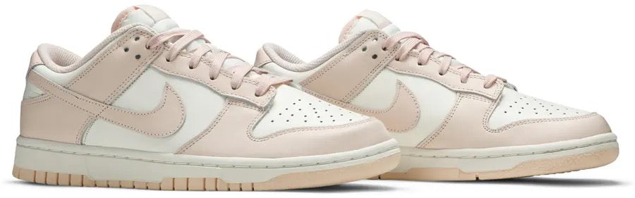 Wmns Nike Dunk Low Pearl