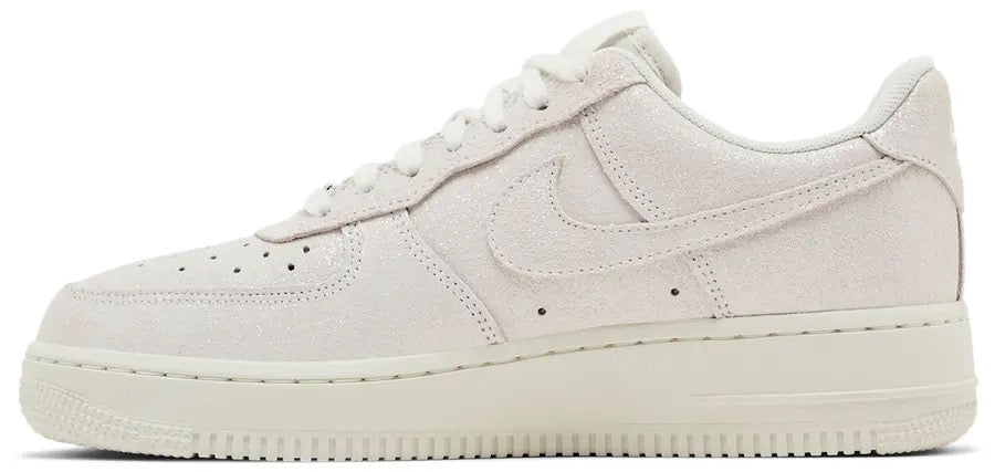 Wmns Air Force 1 '07 Sail Glittery Suede
