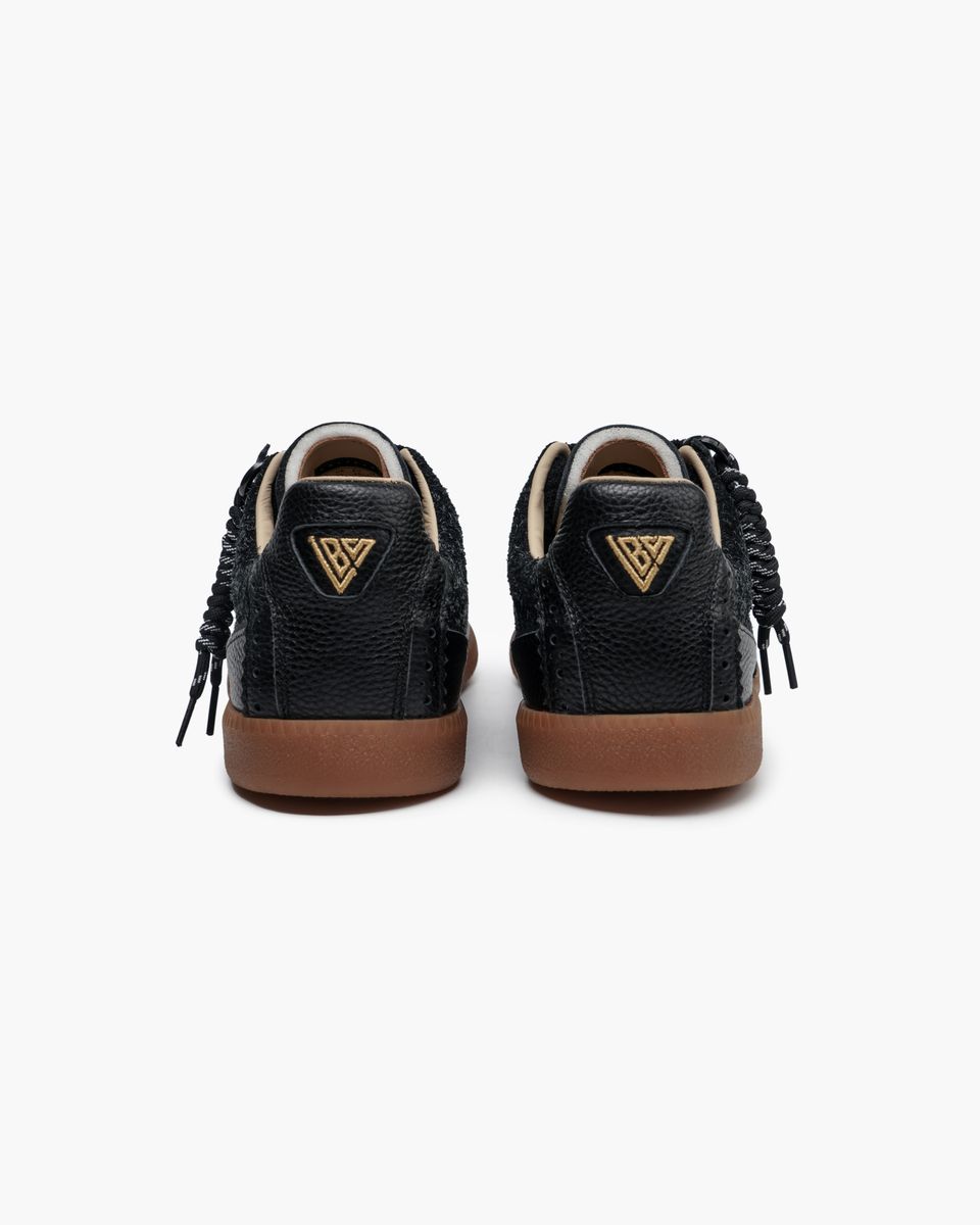 Valabasas “ABLE” Suede Sneakers – Black