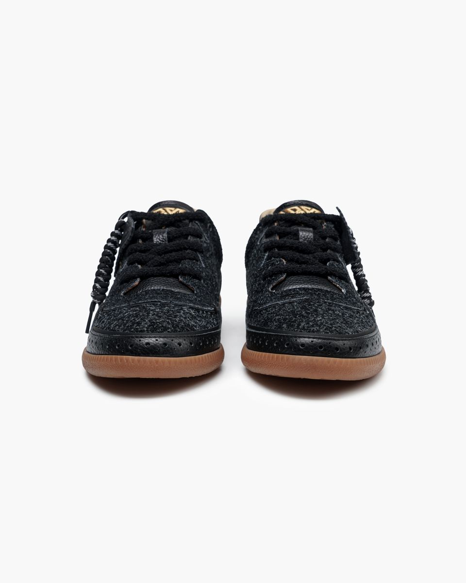 Valabasas “ABLE” Suede Sneakers – Black