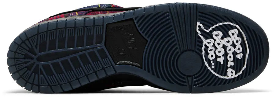 Nardwuar x Nike Dunk Low SB sneaker, heel view