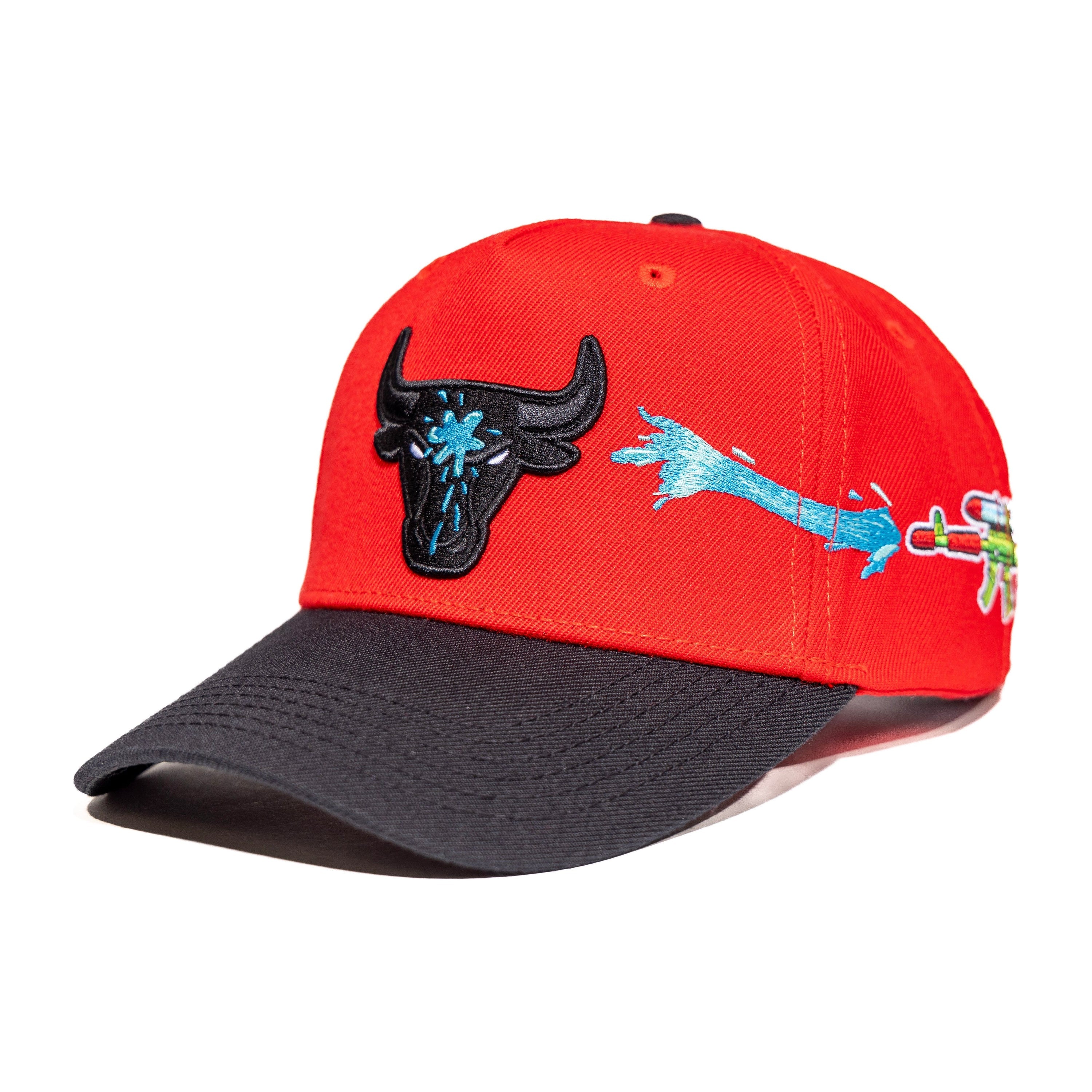 Chicago Bulls Splash Logo Strapback Hat – Red/Black