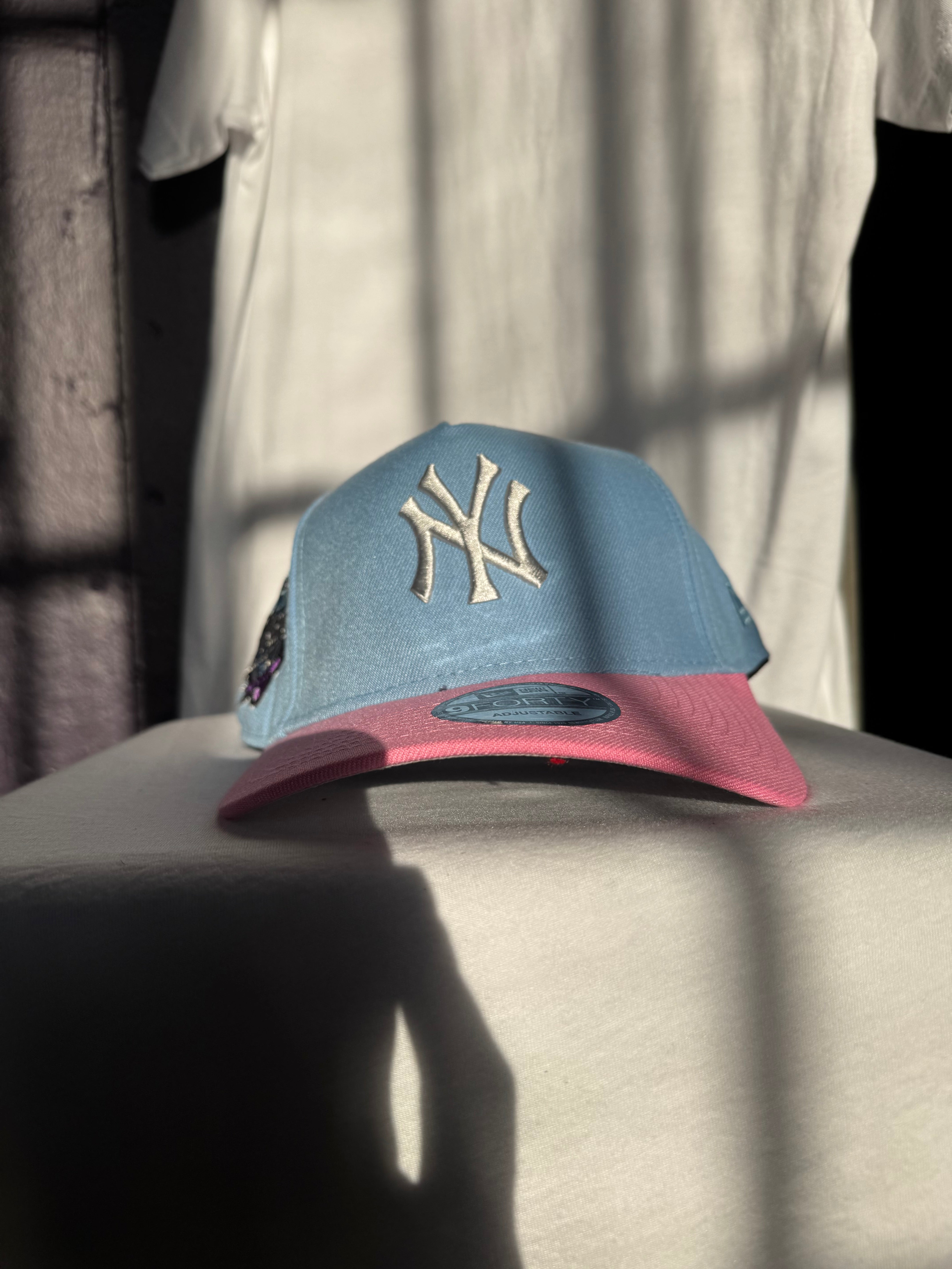 New Era New York Yankees 9FORTY A-Frame Sky Blue/Pink