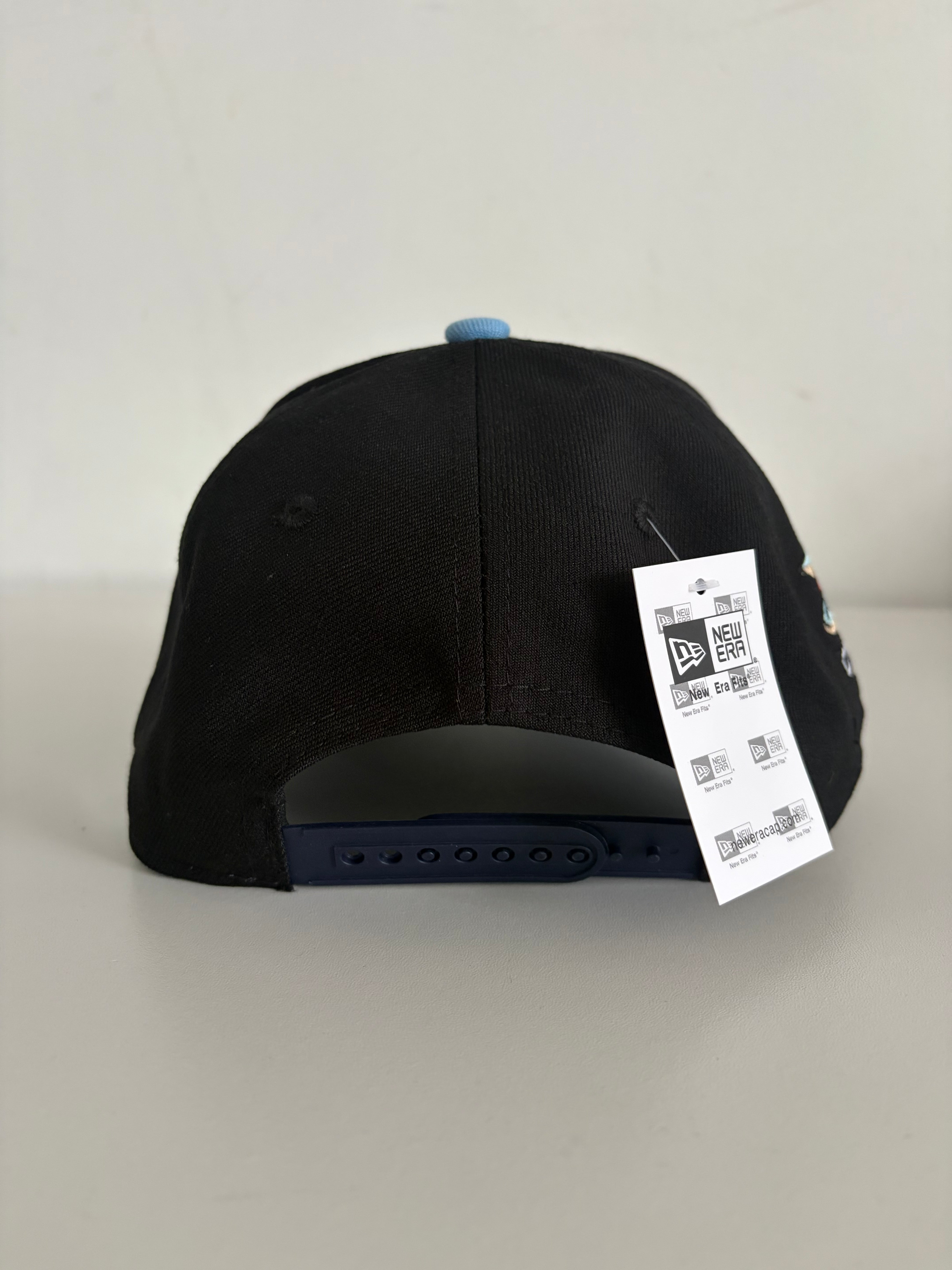 New Era New York Yankees 9FORTY Adjustable Cap – Black/Navy 2000 World Series Champions Edition