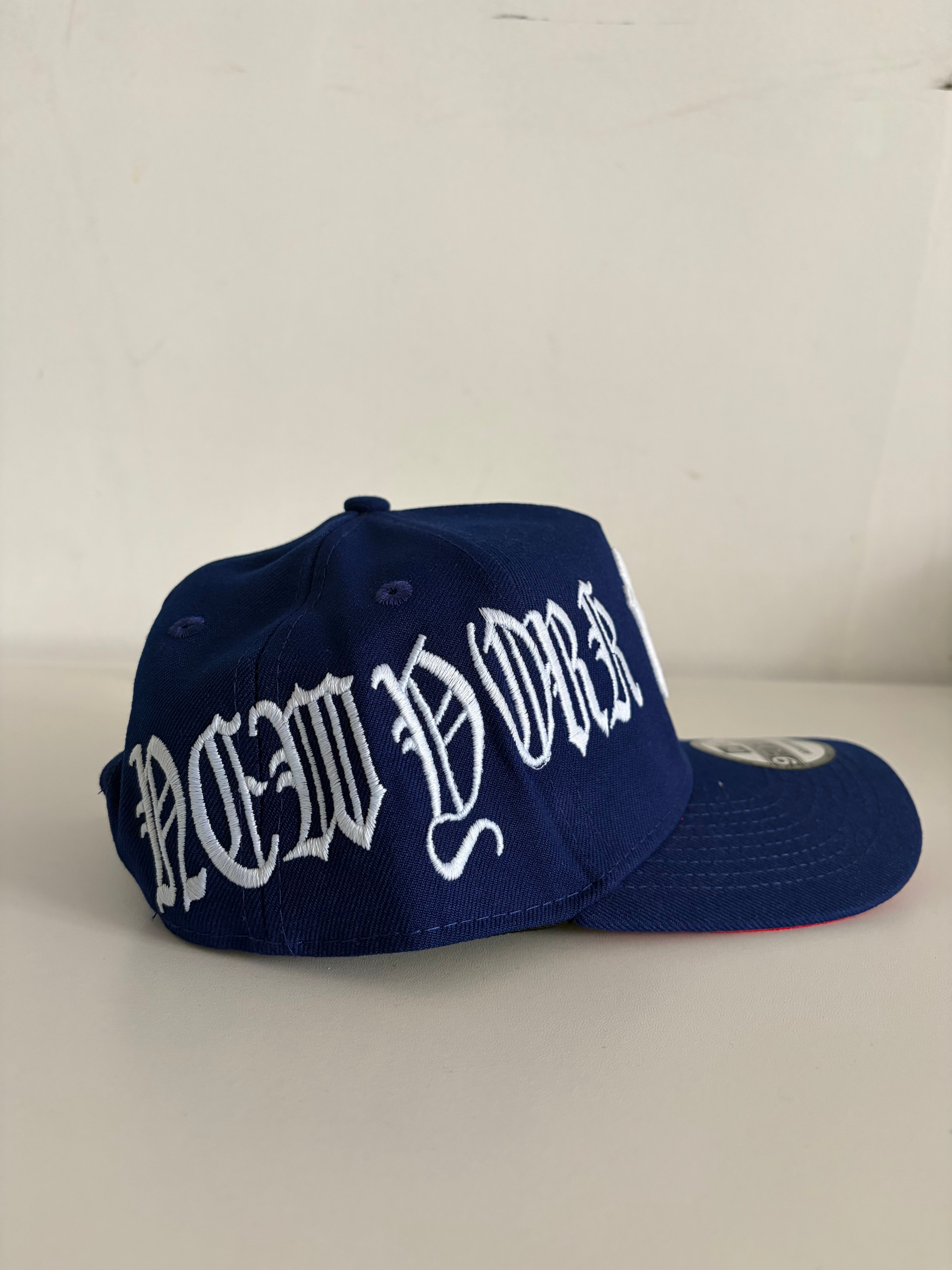 New Era New York Yankees 9FORTY Adjustable Cap – Royal Blue Old English Script Edition
