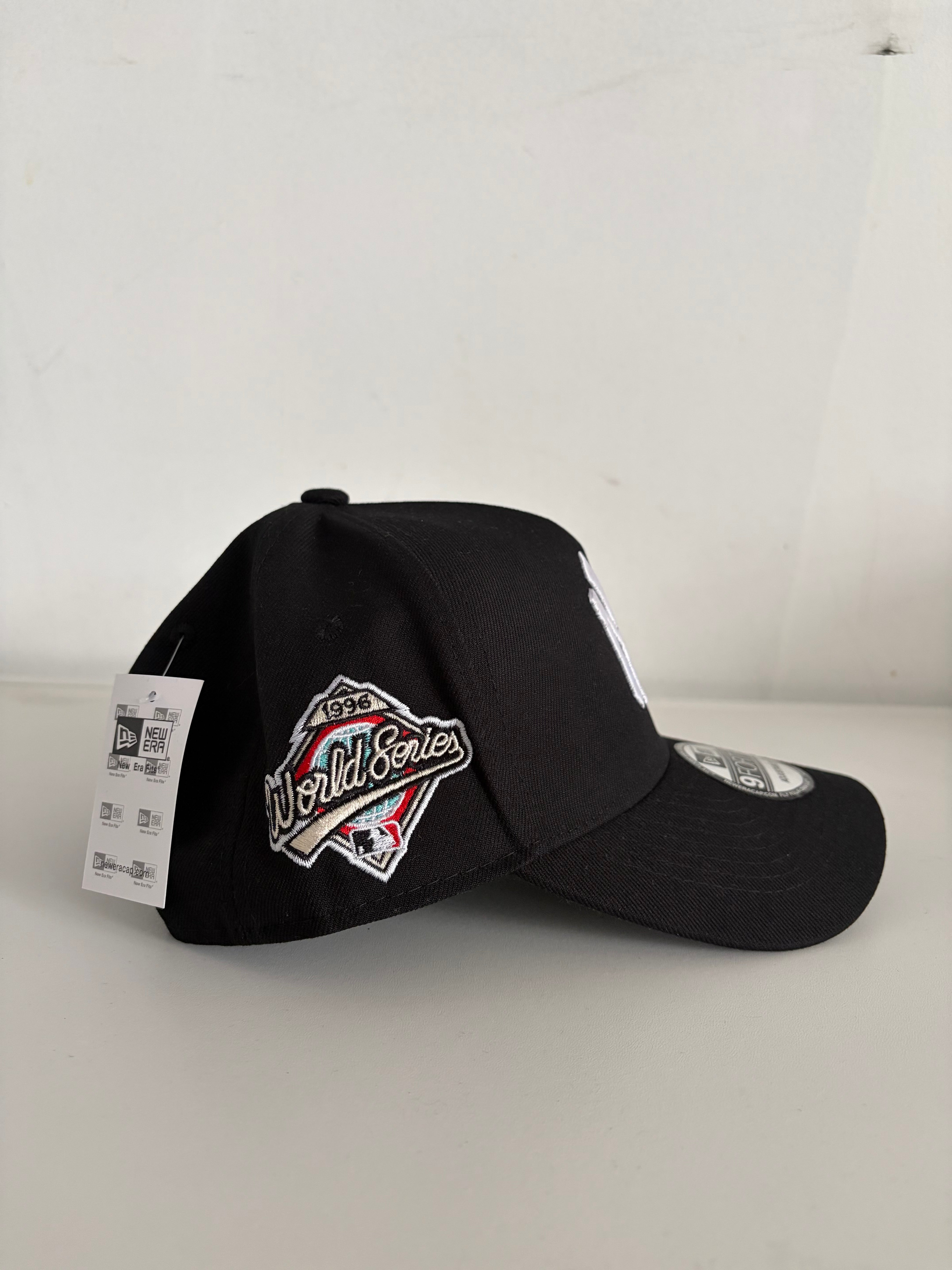 New Era New York Yankees 9FORTY Adjustable Cap – Black w/ 1996 World Series Patch