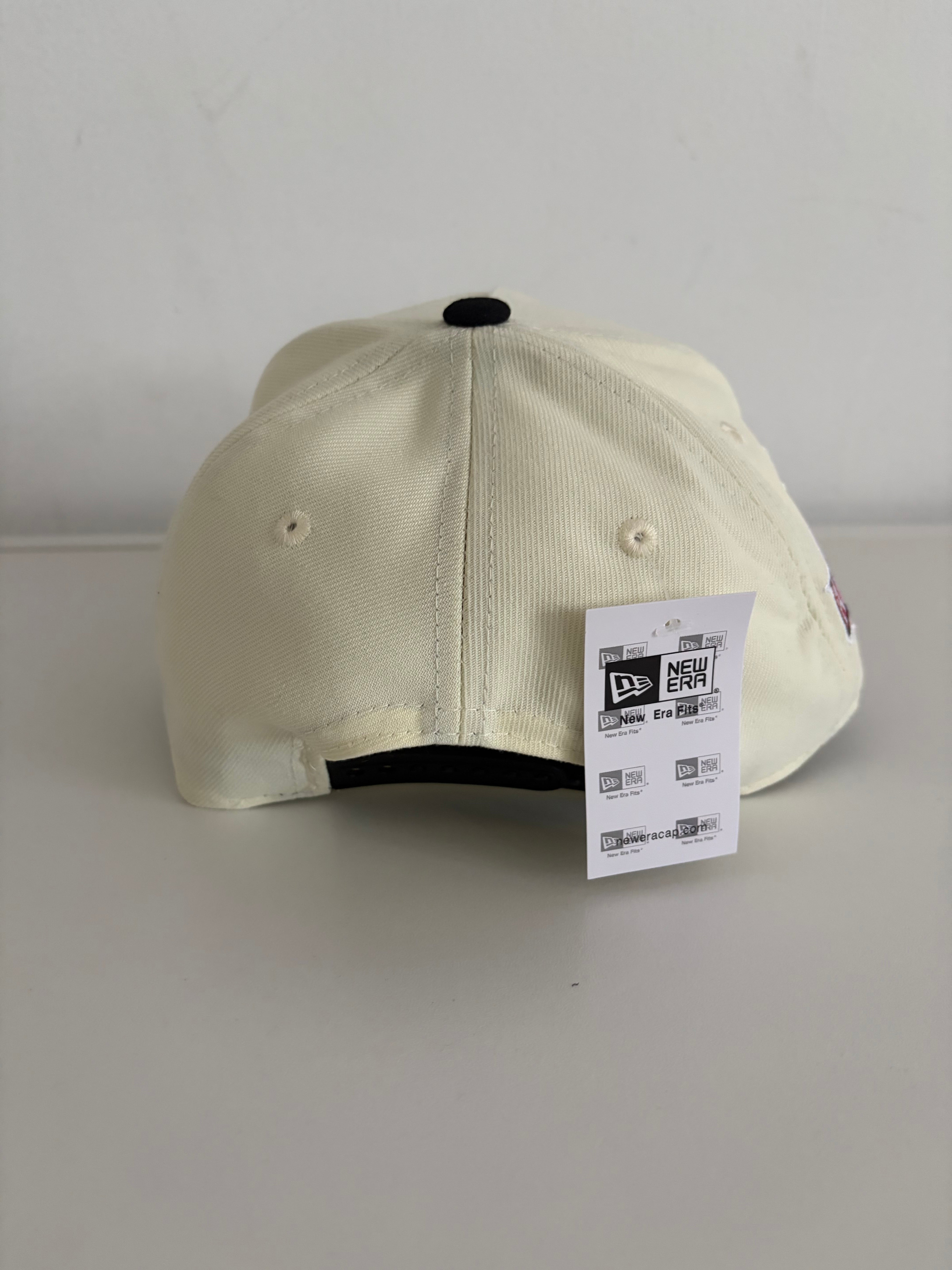 New Era Seattle Mariners 9FORTY Adjustable Cap – Cream/Black w/ 2001 All-Star Game Patch