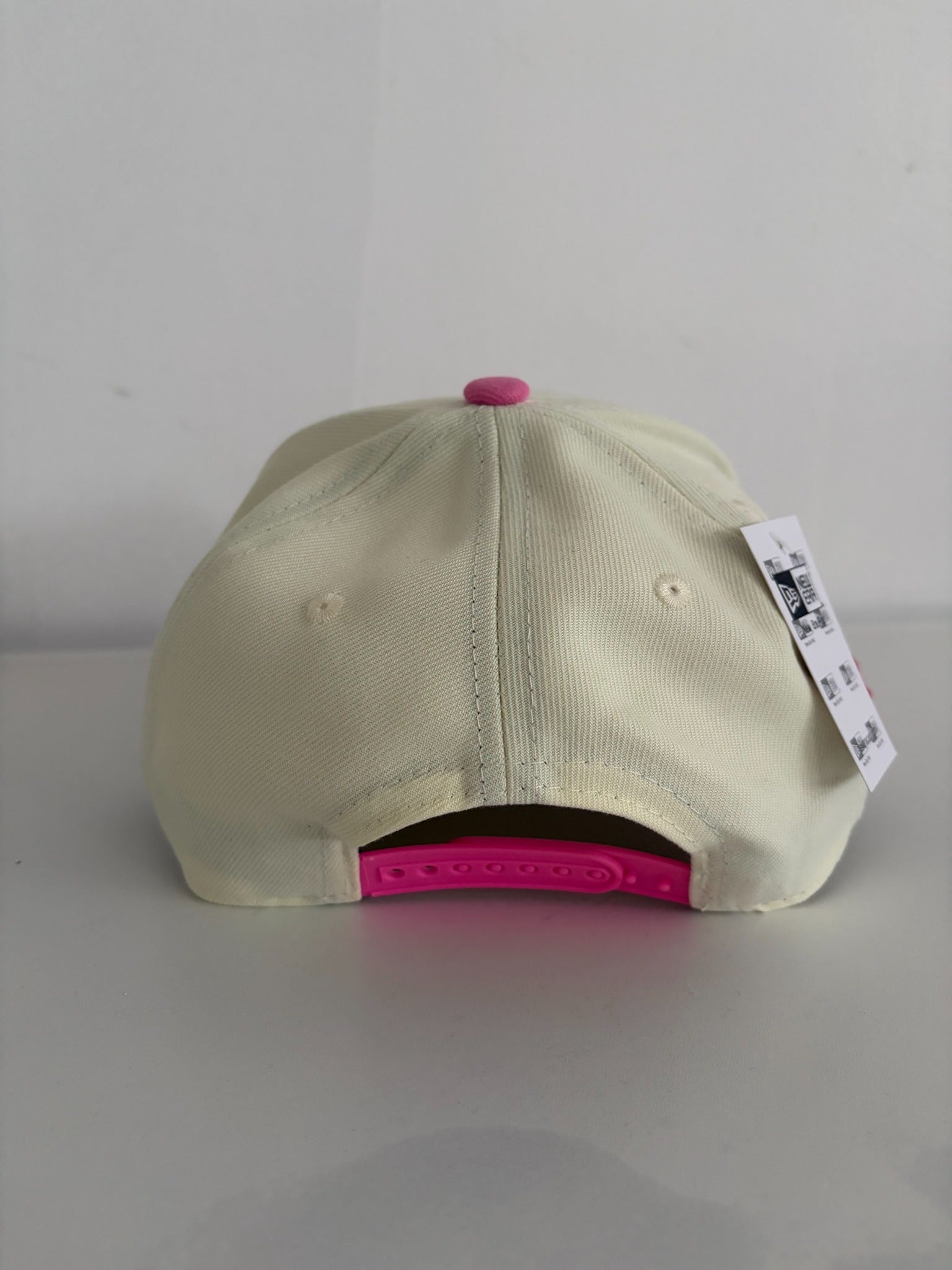New Era Chicago White Sox 9FORTY Adjustable Cap – Cream/Pink w/ Rose Detail & 75th Anniversary Patch