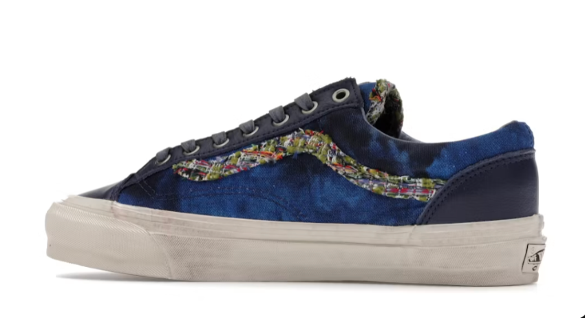 Micheal Souvenir Navy Blue Vans