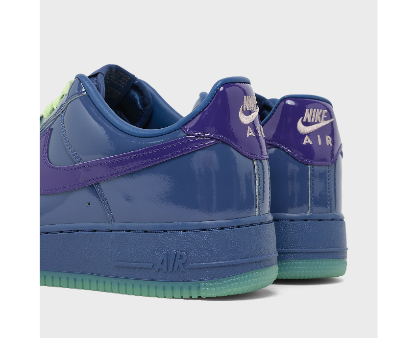 Nike Air Force 1 Low Mystic Navy sneaker, heel view